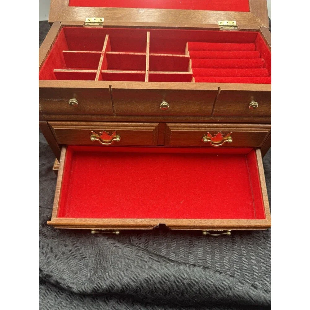 Vintage Jewelry Box